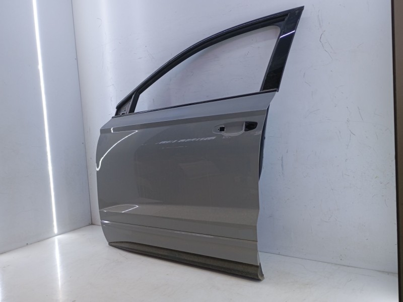 Recambio de puerta delantera izquierda para skoda karoq 2.0 tdi nu7 referencia OEM IAM   