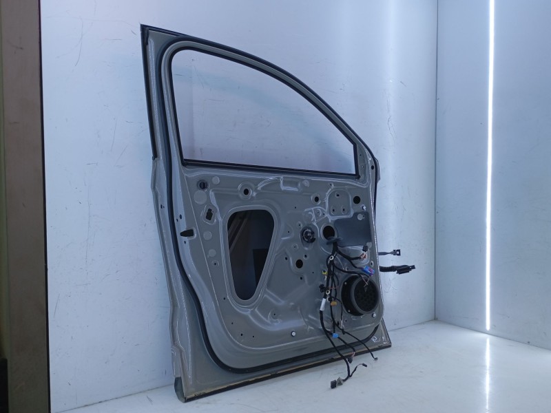 Recambio de puerta delantera izquierda para skoda karoq 2.0 tdi nu7 referencia OEM IAM   