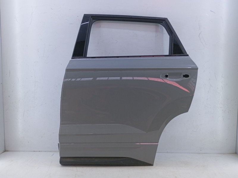 Recambio de puerta trasera izquierda para skoda karoq 2.0 tdi nu7 referencia OEM IAM   E4-A3-14