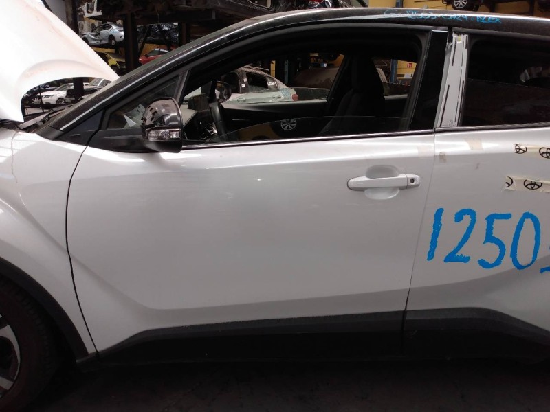 Recambio de puerta delantera izquierda para toyota c-hr hybrid dynamic referencia OEM IAM   