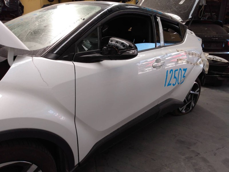 Recambio de puerta delantera izquierda para toyota c-hr hybrid dynamic referencia OEM IAM   