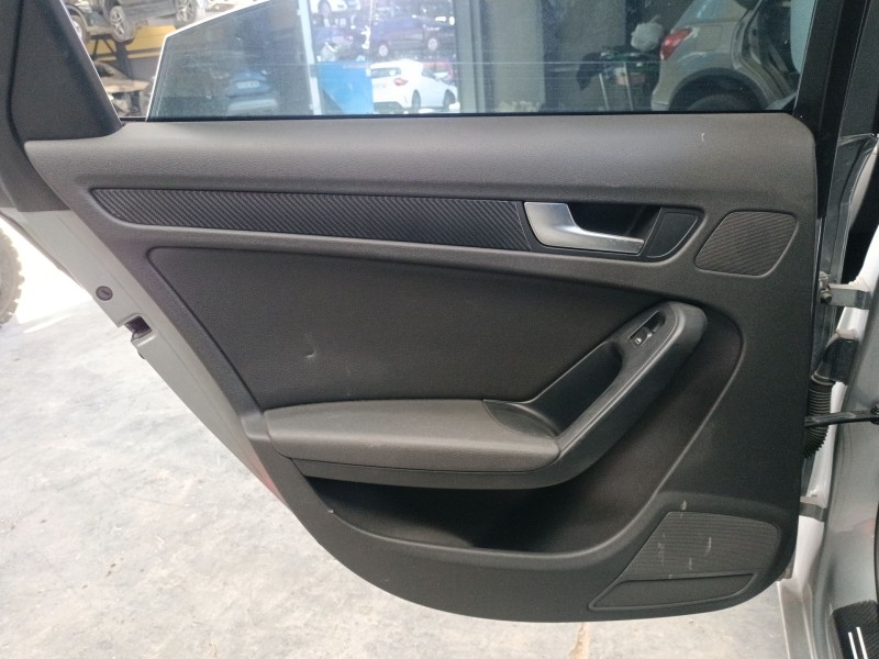 Recambio de guarnecido puerta trasera izquierda para audi a4 b7 (8ec) 2.0 tdi referencia OEM IAM   