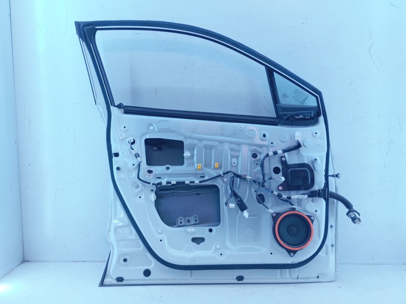 Recambio de puerta delantera izquierda para toyota c-hr hybrid dynamic referencia OEM IAM   E4-A3-12