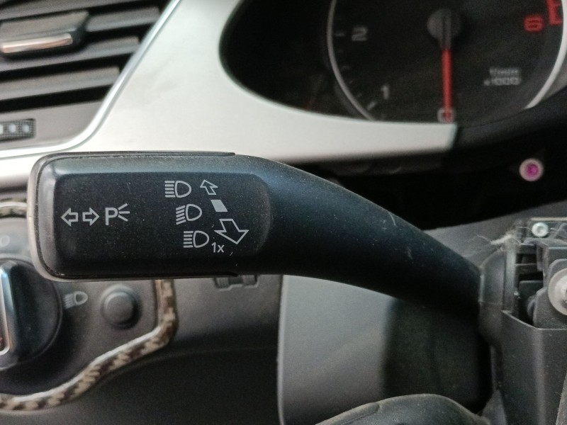 Recambio de mando intermitentes para audi a4 b7 (8ec) 2.0 tdi referencia OEM IAM   