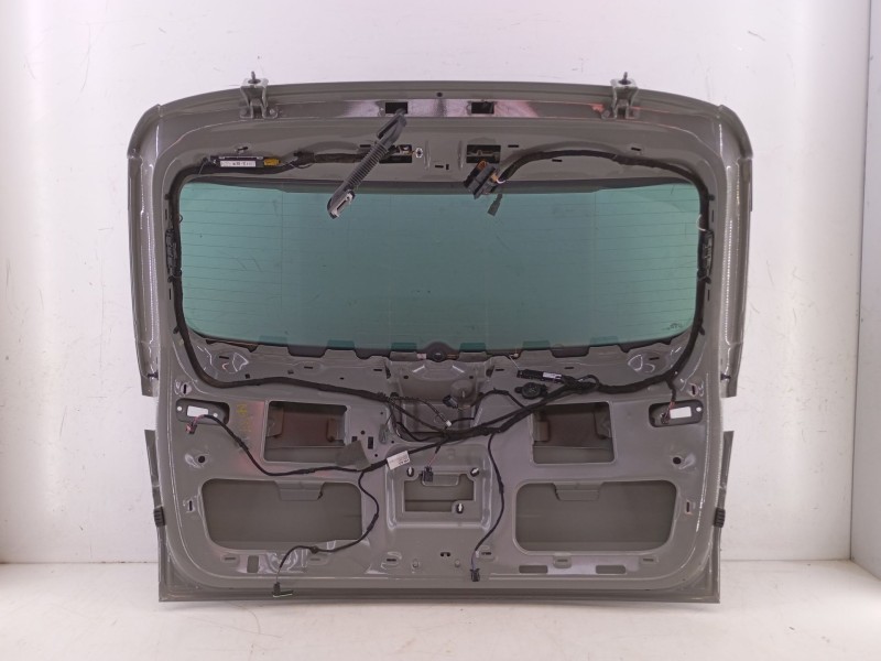 Recambio de porton trasero para skoda karoq 2.0 tdi nu7 referencia OEM IAM   