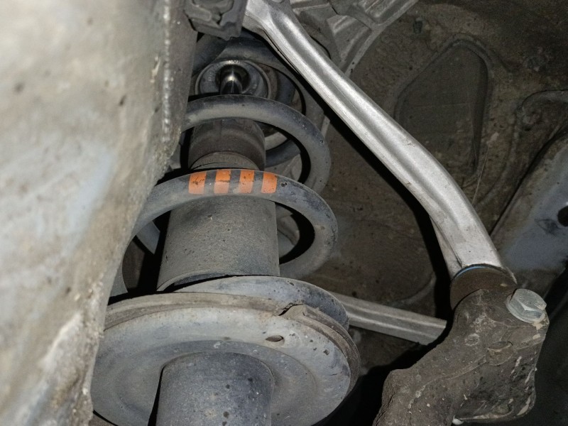 Recambio de amortiguador delantero derecho para audi a4 b7 (8ec) 2.0 tdi referencia OEM IAM 8K0413031AF  