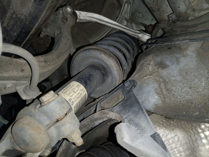 Recambio de amortiguador delantero izquierdo para audi a4 b7 (8ec) 2.0 tdi referencia OEM IAM   