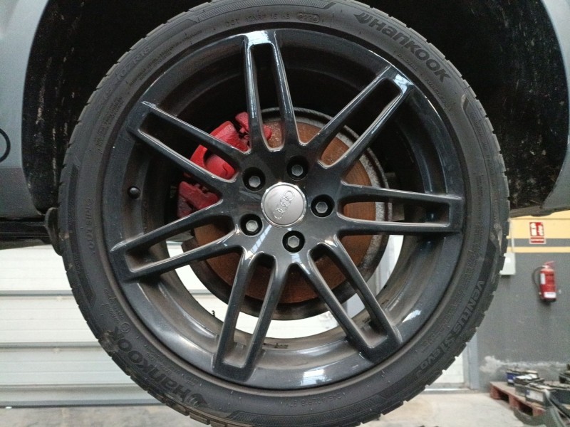Recambio de llanta para audi a4 b7 (8ec) 2.0 tdi referencia OEM IAM 245/40/18  