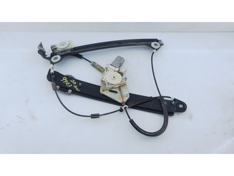 Recambio de elevalunas delantero derecho para bmw serie 1 berlina (e81/e87) 118d limited sport edition referencia OEM IAM   