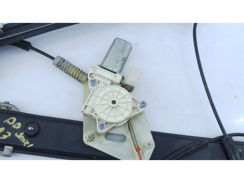 Recambio de elevalunas delantero derecho para bmw serie 1 berlina (e81/e87) 118d limited sport edition referencia OEM IAM   