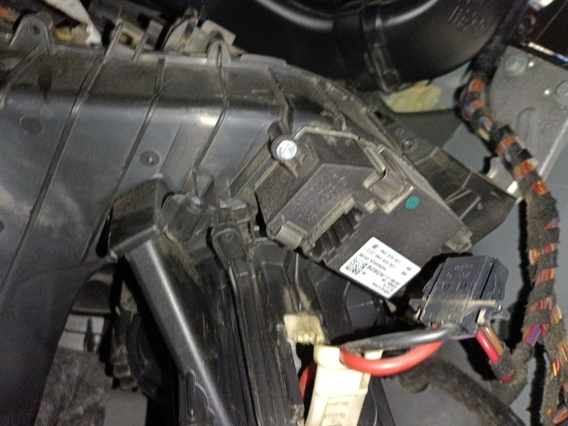 Recambio de ventilador calefaccion para audi a4 b7 (8ec) 2.0 tdi referencia OEM IAM   