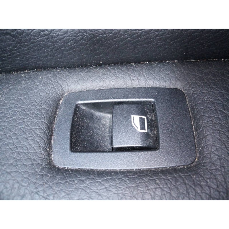 Recambio de mando elevalunas trasero izquierdo para bmw serie 3 touring (f31) 318d referencia OEM IAM   