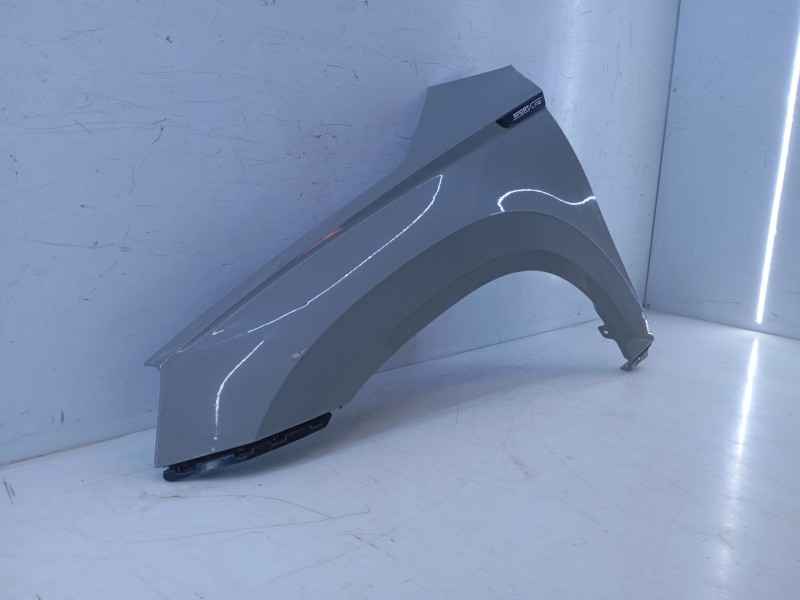 Recambio de aleta delantera izquierda para skoda karoq 2.0 tdi nu7 referencia OEM IAM   E4-A2-13