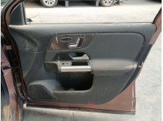 GUARNECIDO PUERTA DELANTERA DERECHA 