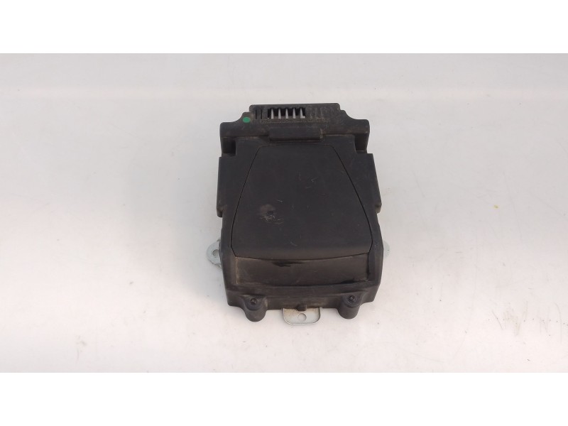 Recambio de modulo electronico para peugeot 3008 access referencia OEM IAM 9808381480  E3-B2-39-1