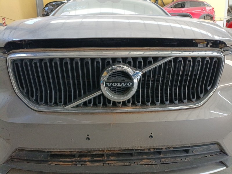 Recambio de rejilla delantera para volvo xc40 (536) t3 referencia OEM IAM   