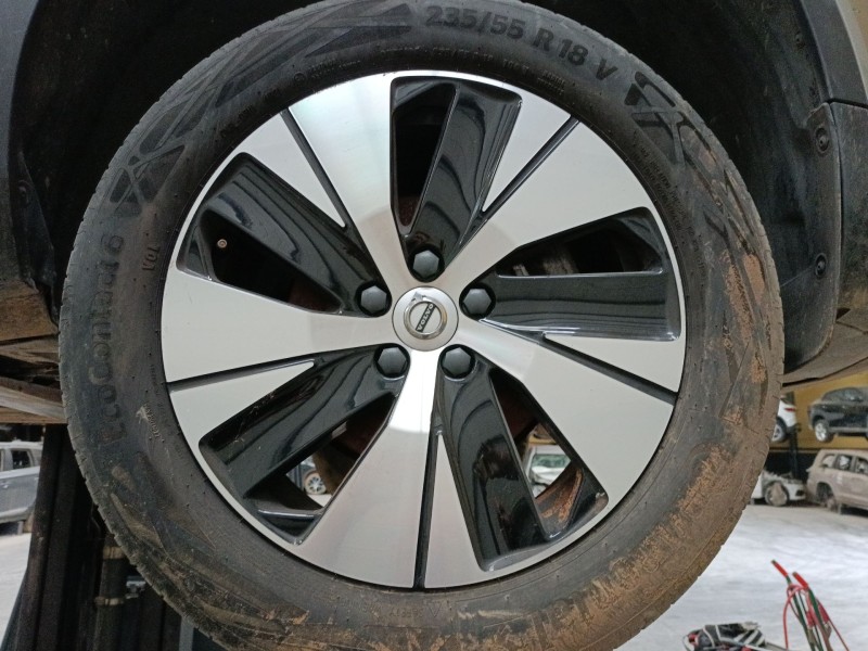 Recambio de llanta para volvo xc40 (536) t3 referencia OEM IAM 235/55/18  