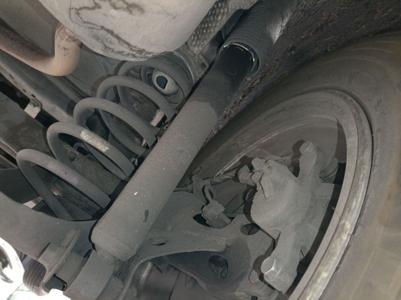 Recambio de amortiguador trasero derecho para toyota prius plus (_w4_) 1.8 hybrid (zvw40w, zvw41w) referencia OEM IAM   