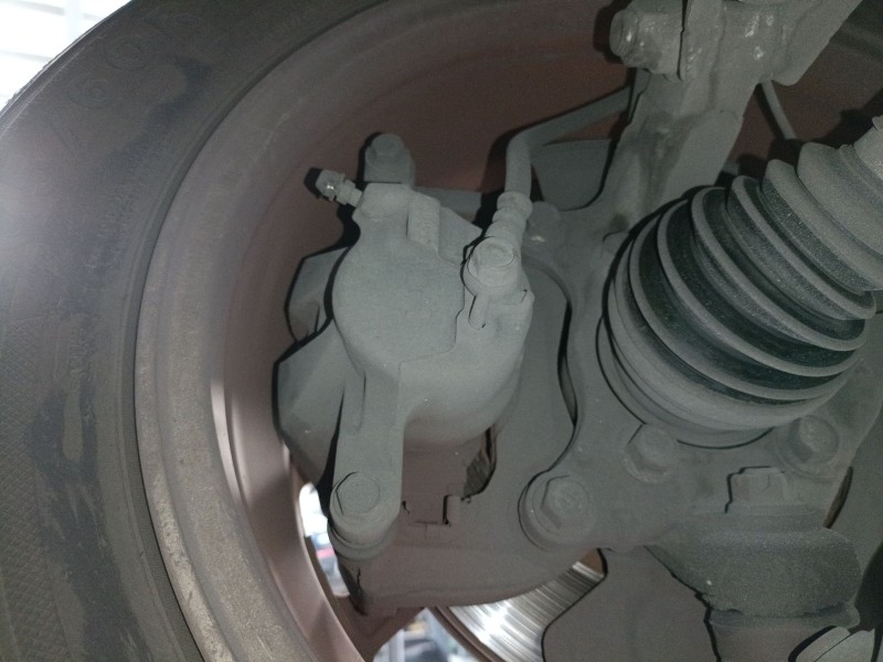 Recambio de pinza freno delantera derecha para toyota prius plus (_w4_) 1.8 hybrid (zvw40w, zvw41w) referencia OEM IAM   