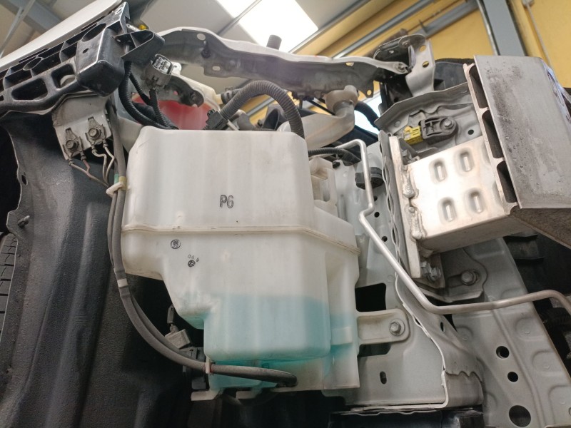 Recambio de deposito limpia para toyota prius plus (_w4_) 1.8 hybrid (zvw40w, zvw41w) referencia OEM IAM   