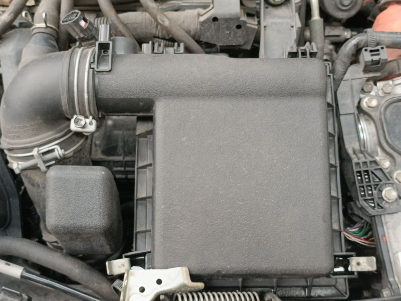 Recambio de filtro aire para toyota prius plus (_w4_) 1.8 hybrid (zvw40w, zvw41w) referencia OEM IAM   