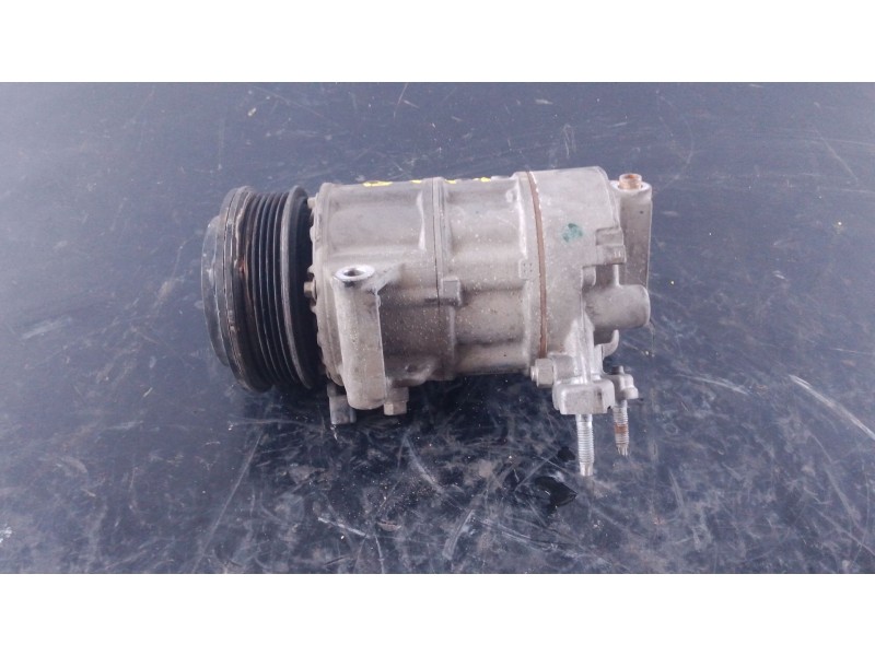 Recambio de compresor aire acondicionado para ford fiesta vii (hj, hf) 1.1 ti-vct referencia OEM IAM   