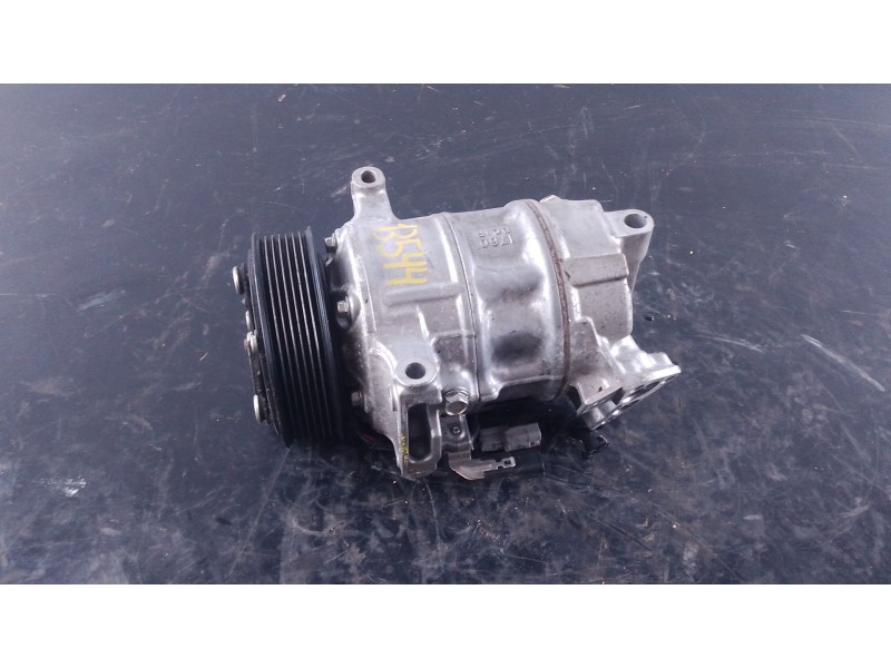 Recambio de compresor aire acondicionado para renault megane iv sedán 1.3 tce 140 (lvnb) referencia OEM IAM   