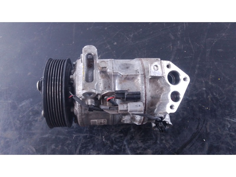 Recambio de compresor aire acondicionado para renault megane iv sedán 1.3 tce 140 (lvnb) referencia OEM IAM   