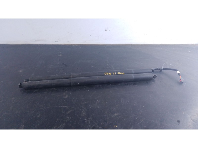 Recambio de amortiguadores maletero / porton para skoda octavia iv combi (nx5, pv5) 2.0 tdi referencia OEM IAM 5E7827780E  P2-A2