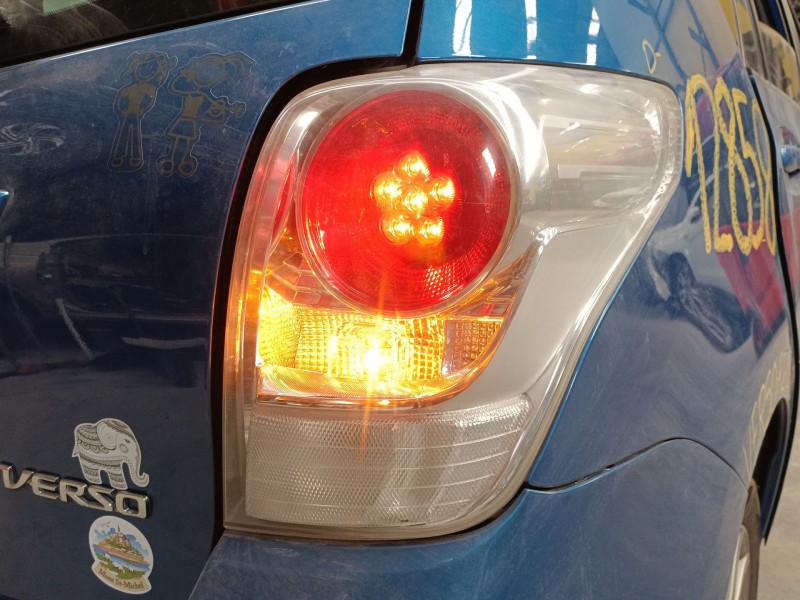 Recambio de piloto trasero derecho para toyota verso (_r2_) 1.6 d4-d (war20_) referencia OEM IAM   