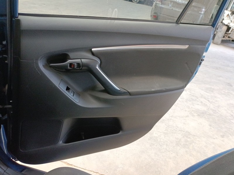 Recambio de guarnecido puerta trasera derecha para toyota verso (_r2_) 1.6 d4-d (war20_) referencia OEM IAM   