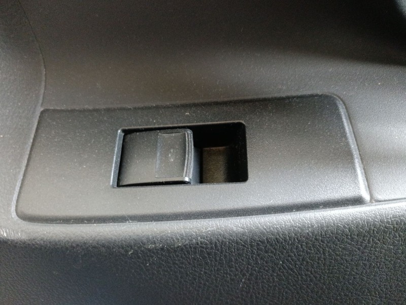 Recambio de mando elevalunas trasero izquierdo para toyota verso (_r2_) 1.6 d4-d (war20_) referencia OEM IAM   