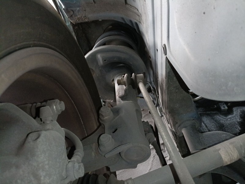 Recambio de amortiguador delantero derecho para toyota verso (_r2_) 1.6 d4-d (war20_) referencia OEM IAM   