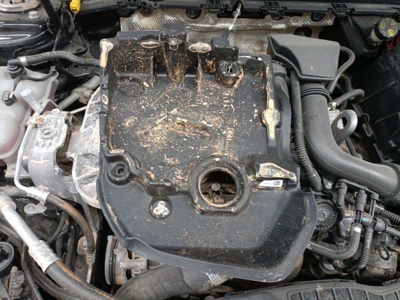 Recambio de tapa motor para mercedes-benz cla (c118) cla 180 (118.384) referencia OEM IAM   