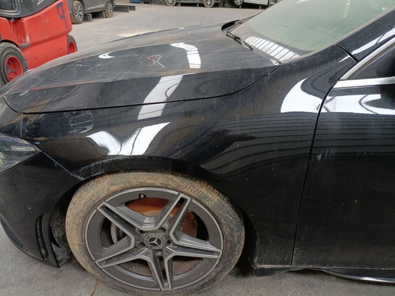 Recambio de aleta delantera izquierda para mercedes-benz cla (c118) cla 180 (118.384) referencia OEM IAM   