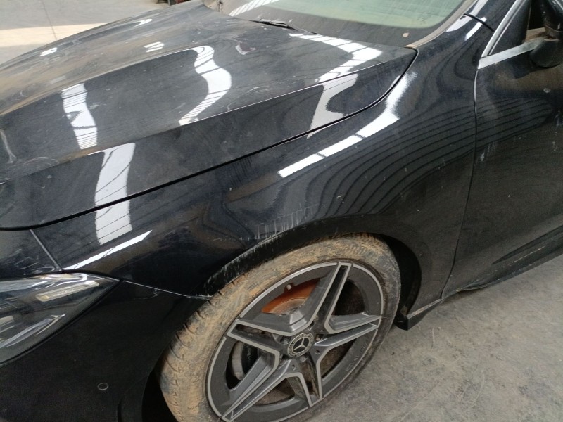 Recambio de aleta delantera izquierda para mercedes-benz cla (c118) cla 180 (118.384) referencia OEM IAM   