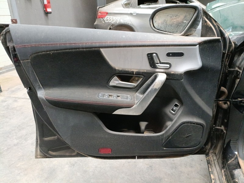 Recambio de guarnecido puerta delantera izquierda para mercedes-benz cla (c118) cla 180 (118.384) referencia OEM IAM   