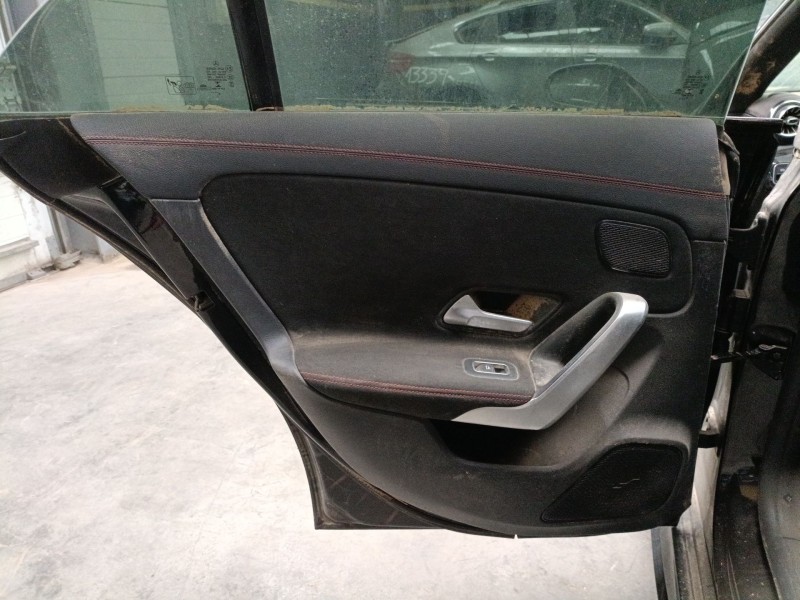 Recambio de guarnecido puerta trasera izquierda para mercedes-benz cla (c118) cla 180 (118.384) referencia OEM IAM   