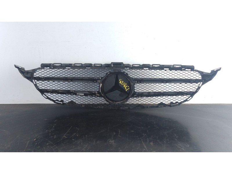 Recambio de rejilla delantera para mercedes-benz clase c (w205) c 220 bluetec / d (205.002, 205.004) referencia OEM IAM   
