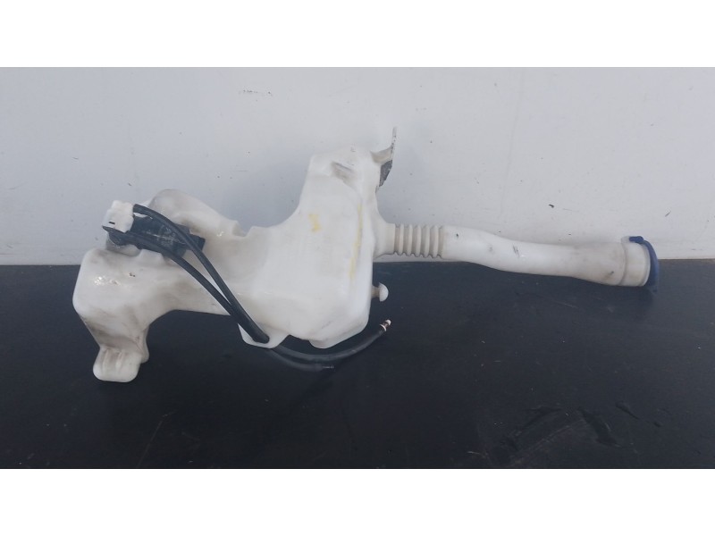 Recambio de deposito limpia para peugeot 3008 active referencia OEM IAM   