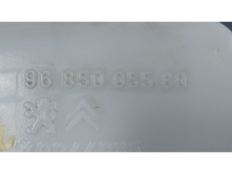 Recambio de deposito limpia para peugeot 3008 active referencia OEM IAM   