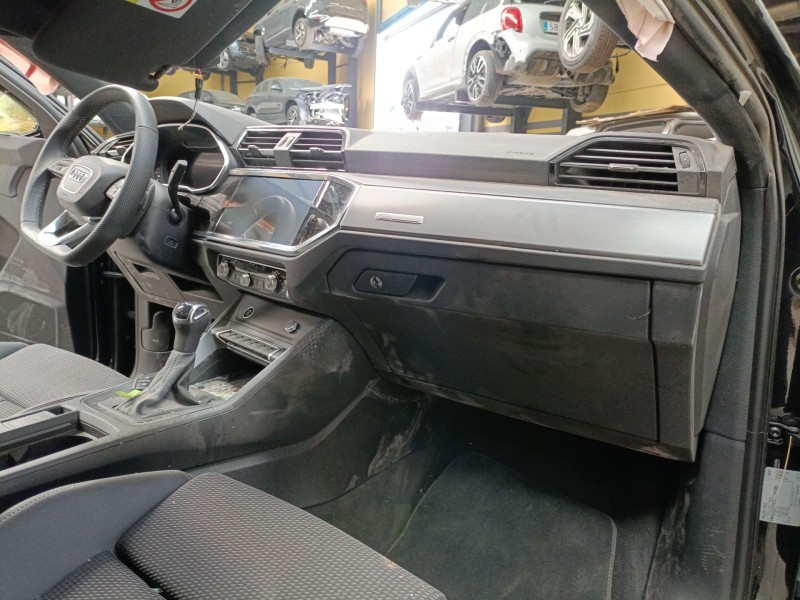 audi q3 sportback (f3n) del año 2024