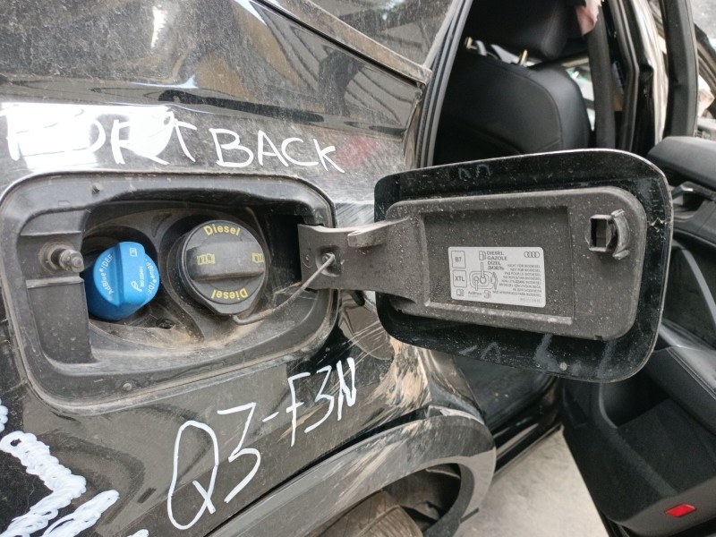 Recambio de tapa exterior combustible para audi q3 sportback (f3n) 35 tdi referencia OEM IAM   