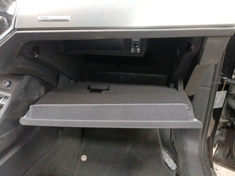 Recambio de guantera para audi q3 sportback (f3n) 35 tdi referencia OEM IAM   