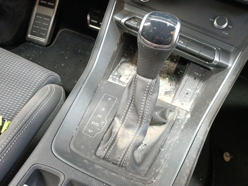 Recambio de palanca cambio para audi q3 sportback (f3n) 35 tdi referencia OEM IAM   