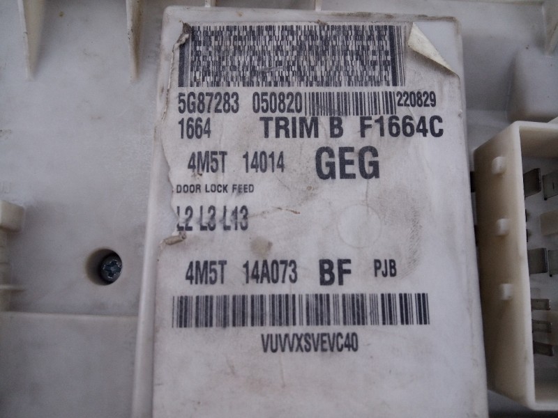 Recambio de caja reles / fusibles para ford focus ii (da_, hcp, dp) 2.0 tdci referencia OEM IAM 4M5T14A073BF 5G87283050820 E3-B3