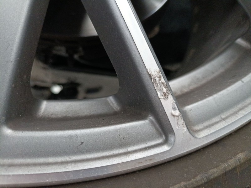 Recambio de llanta para audi q3 sportback (f3n) 35 tdi referencia OEM IAM 255/40/20  