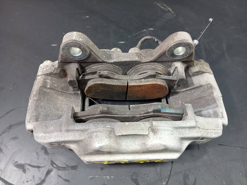 Recambio de pinza freno delantera izquierda para toyota land cruiser (j15) limited referencia OEM IAM   P1-B5-17