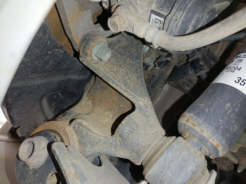 Recambio de mangueta trasera izquierda para mazda 6 sedán (gj, gl) 2.0 (gj2, gl2, gl6) referencia OEM IAM   