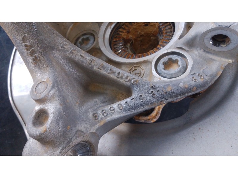 Recambio de mangueta delantera izquierda para bmw x1 (u11) sdrive 18 d referencia OEM IAM   